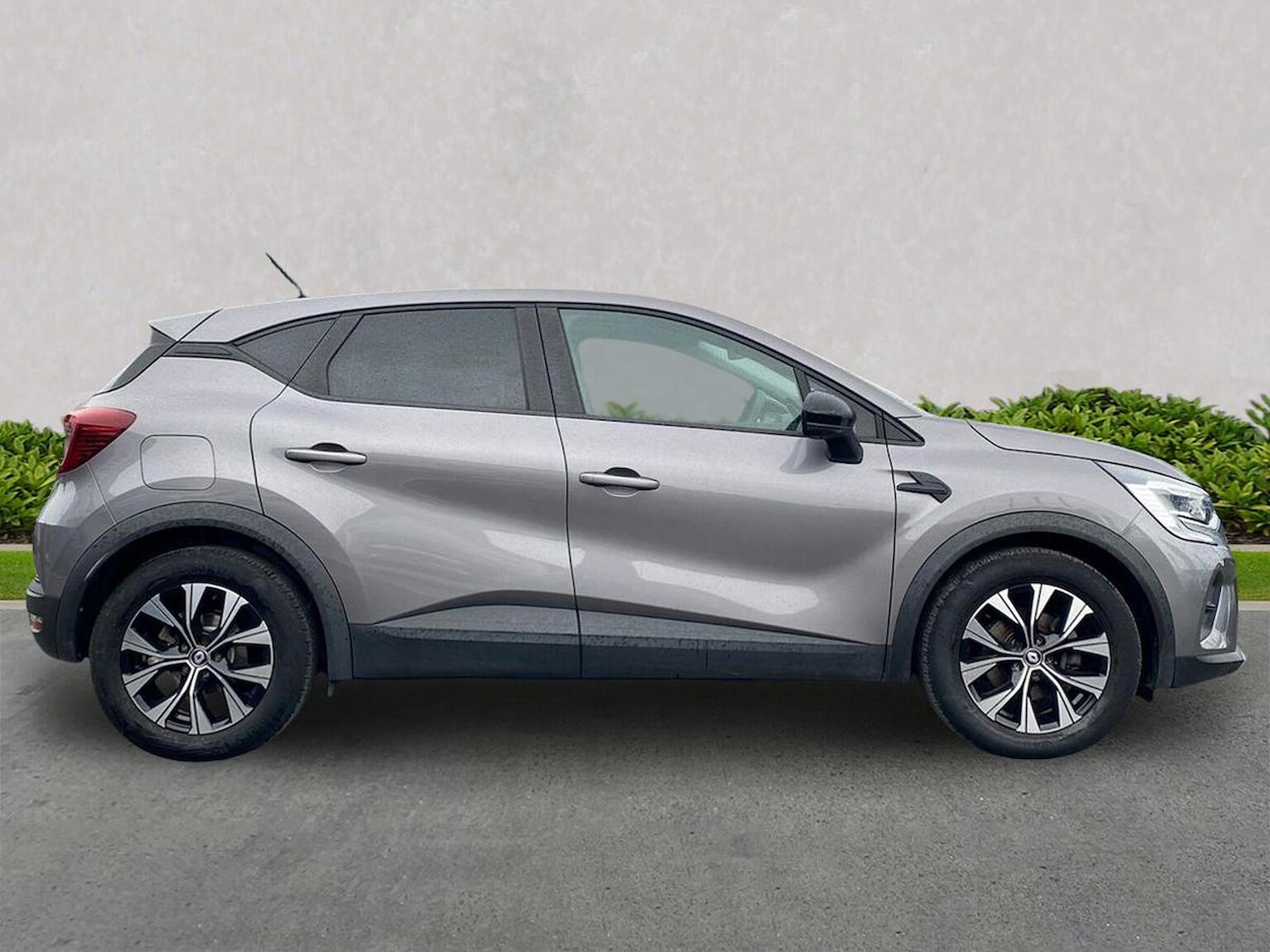 Used Renault Captur 2023 for sale - 78195766: Photo 3