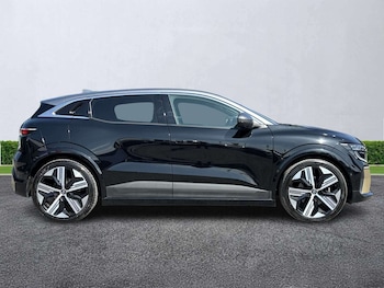 Used Renault Megane E Tech 2023 for sale - 79314940: Photo