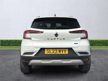 Used Renault Captur 2023 for sale - 78739693: Photo