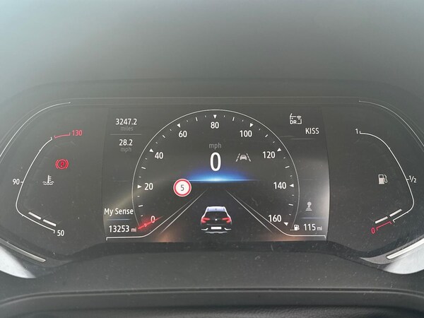Used Renault Captur 2024 for sale - 76237009: Photo 10