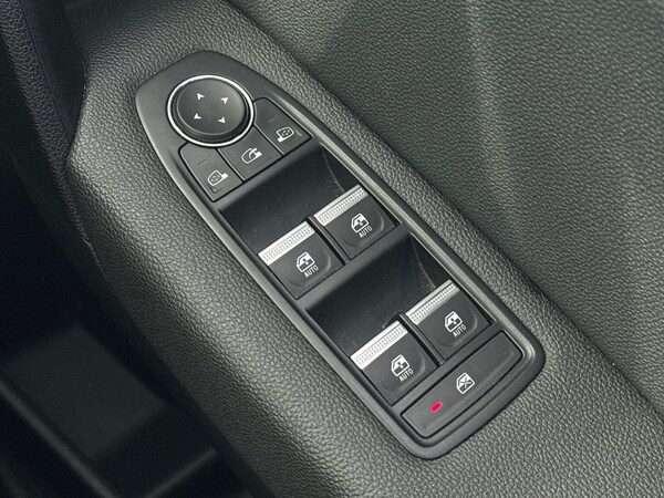 Used Renault Captur 2024 for sale - 76237009: Photo 21