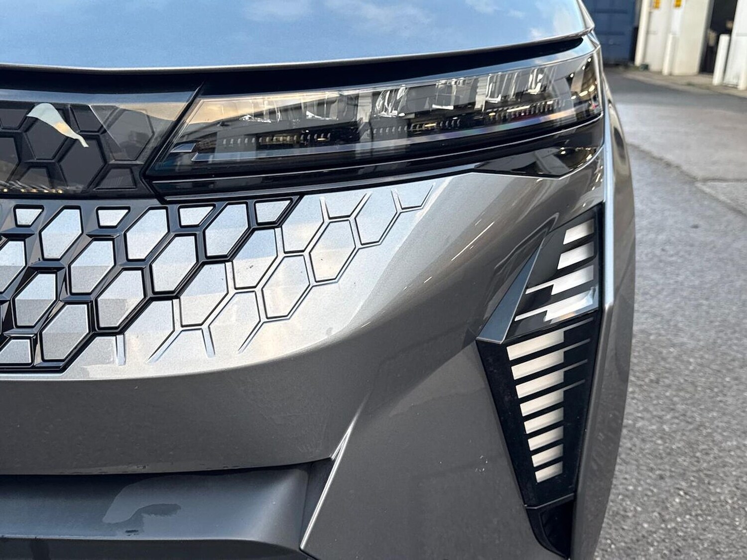 Used Renault Scenic E-Tech 2024 for sale - 77008325: Photo 36