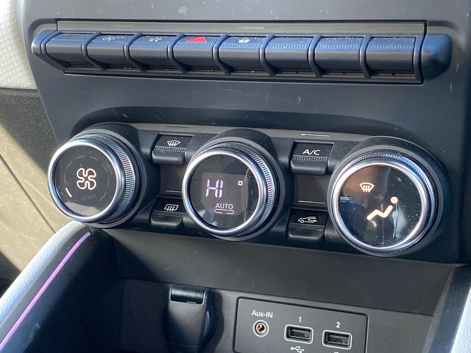 Used Renault Clio 2022 for sale - 77802157: Photo 12