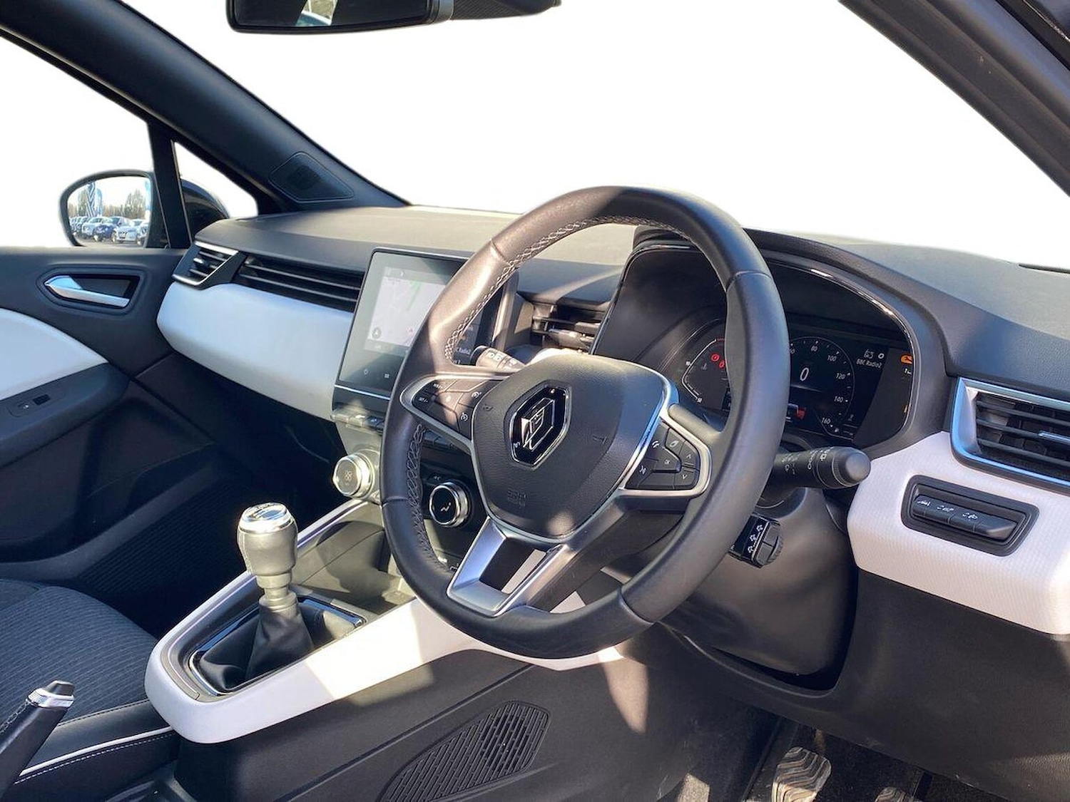 Used Renault Clio 2022 for sale - 77802157: Photo 15