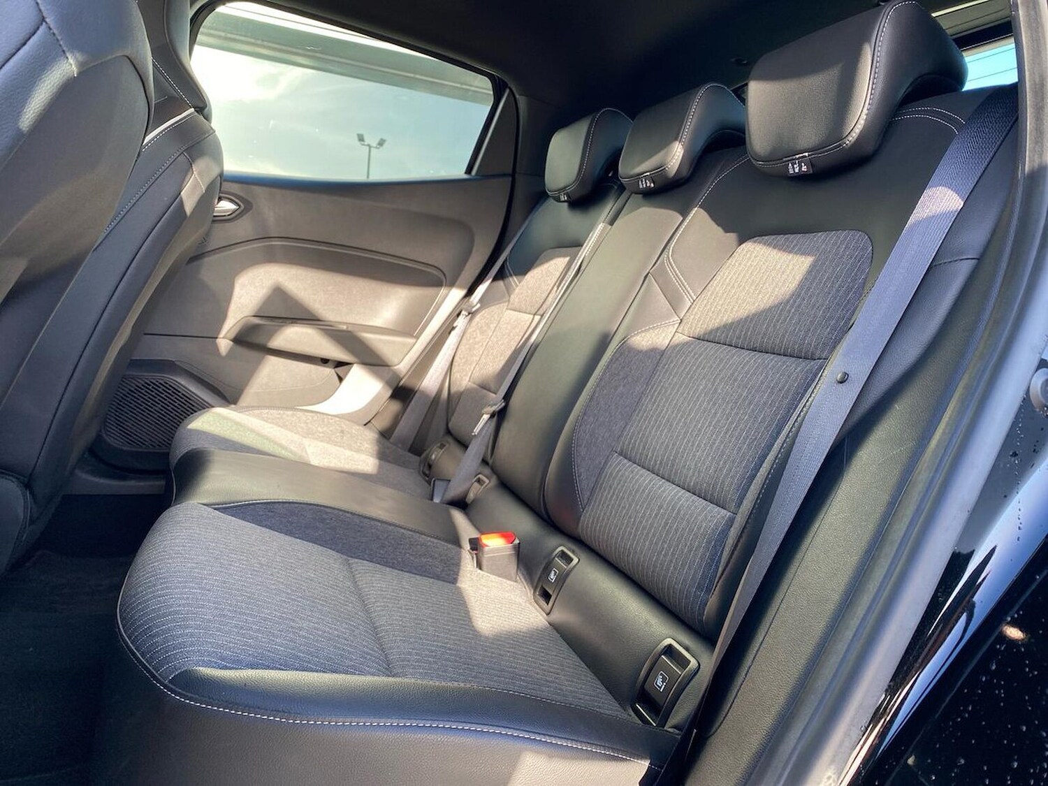 Used Renault Clio 2022 for sale - 77802157: Photo 16