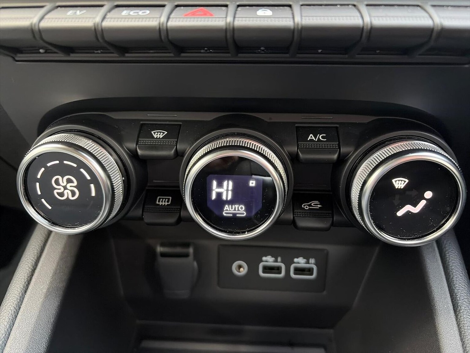 Used Renault Clio 2024 for sale - 76831958: Photo 12