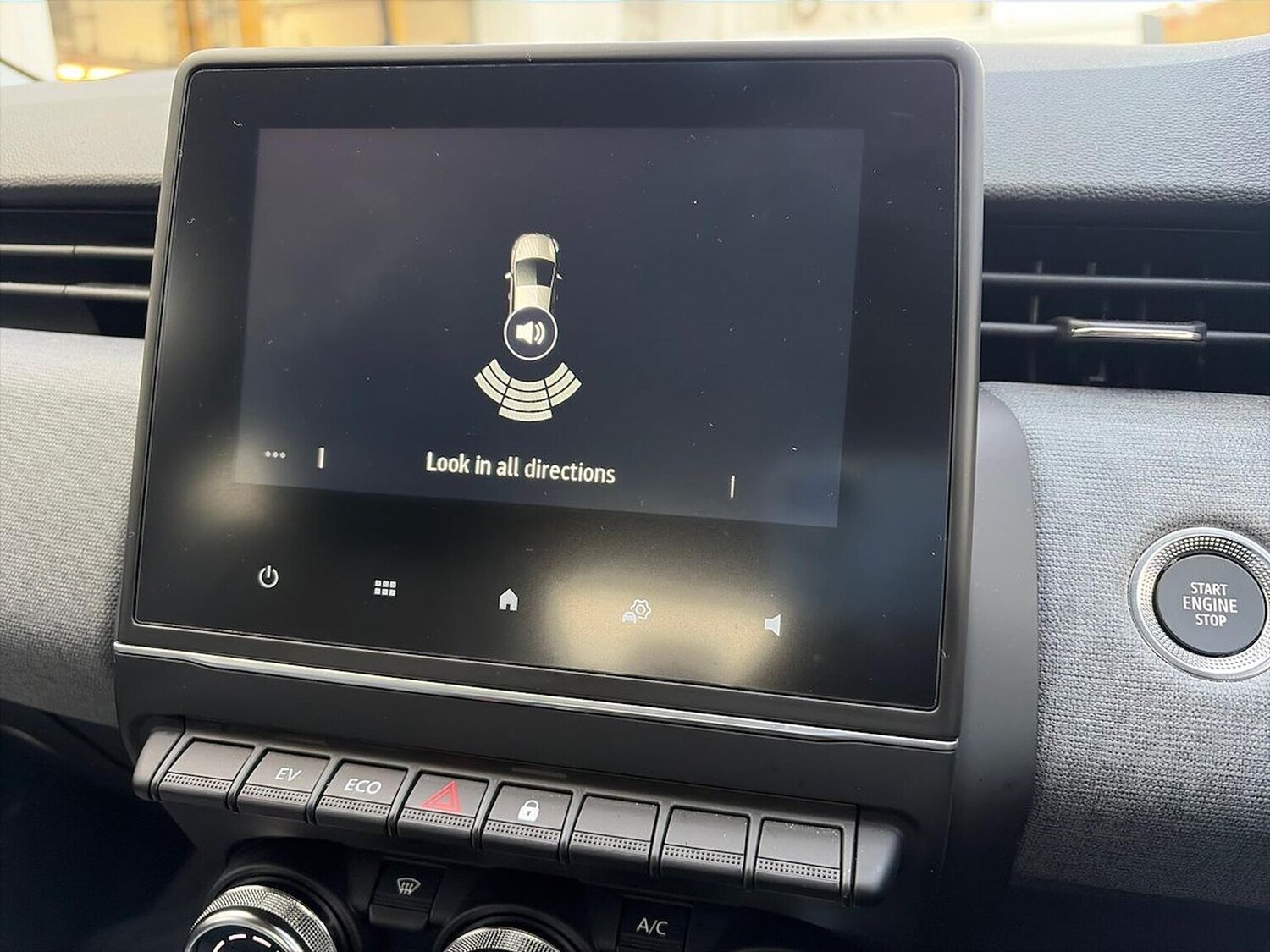 Used Renault Clio 2024 for sale - 76831958: Photo 23