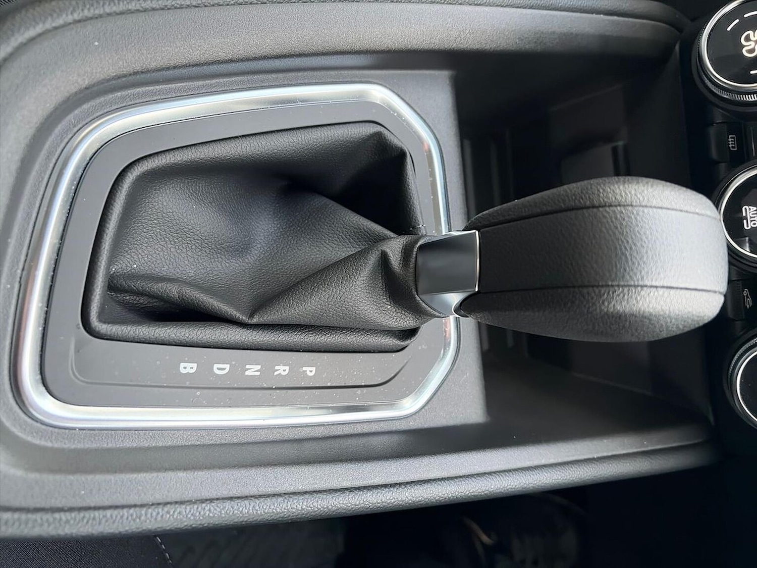 Used Renault Clio 2024 for sale - 76831958: Photo 43