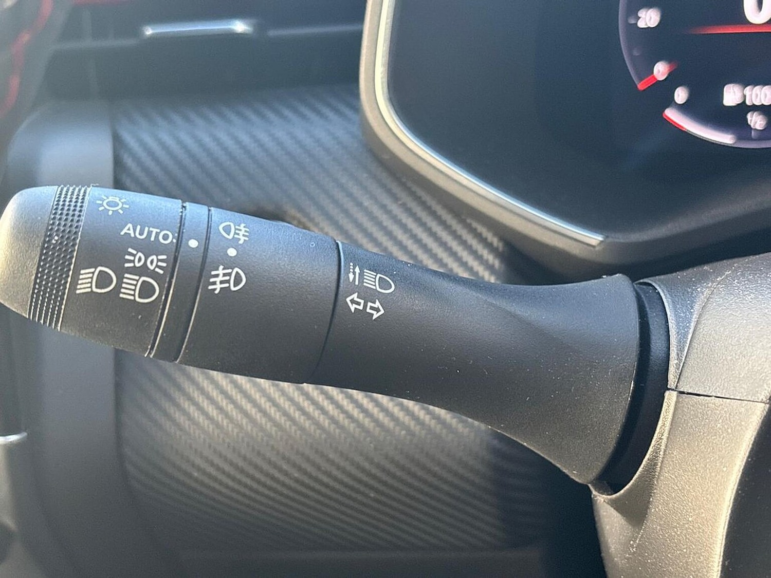 Used Renault Clio 2022 for sale - 76570981: Photo 29