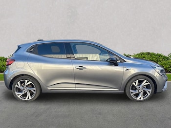 Used Renault Clio 2022 for sale - 76570981: Photo