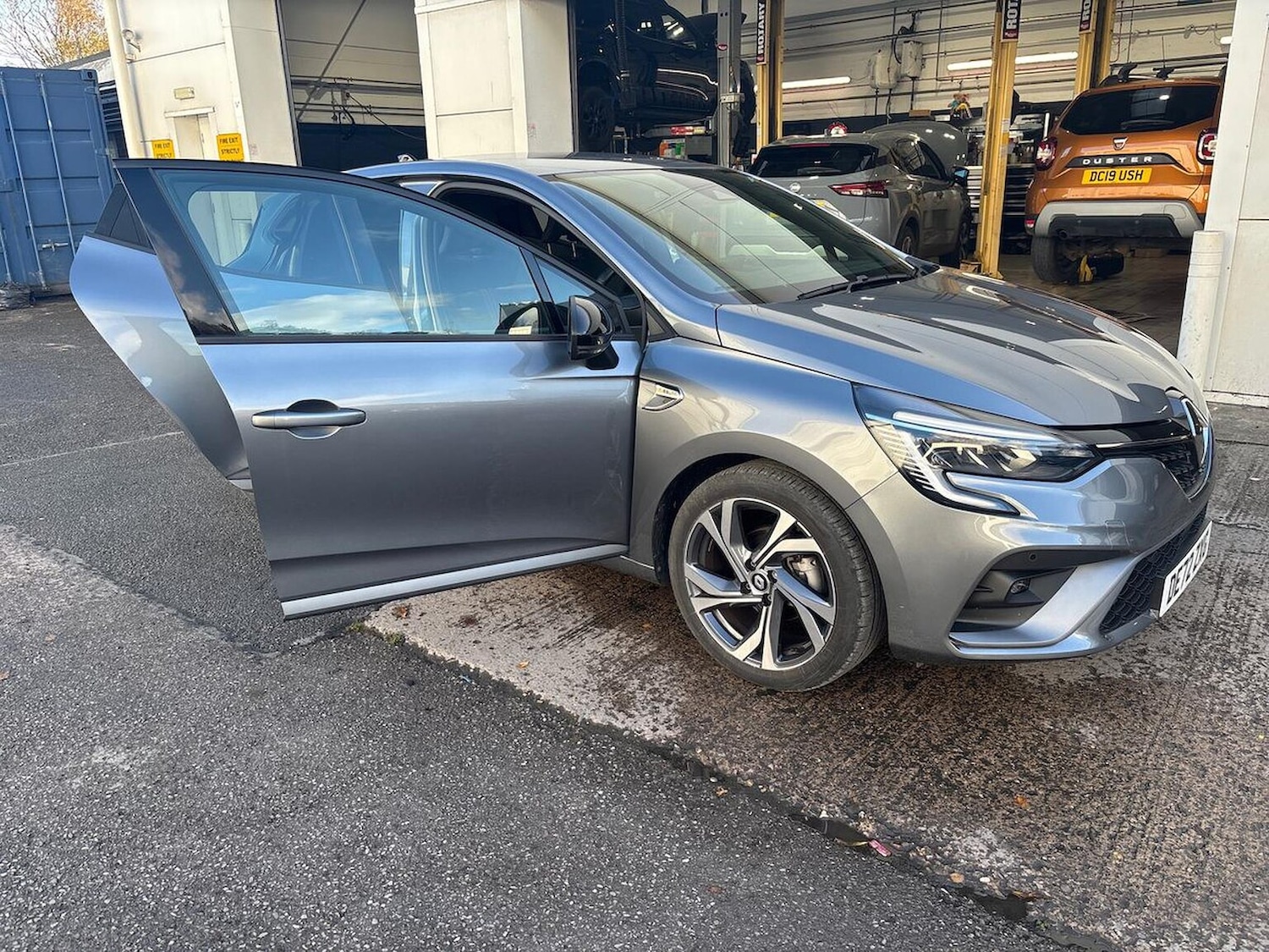 Used Renault Clio 2022 for sale - 76570981: Photo 40