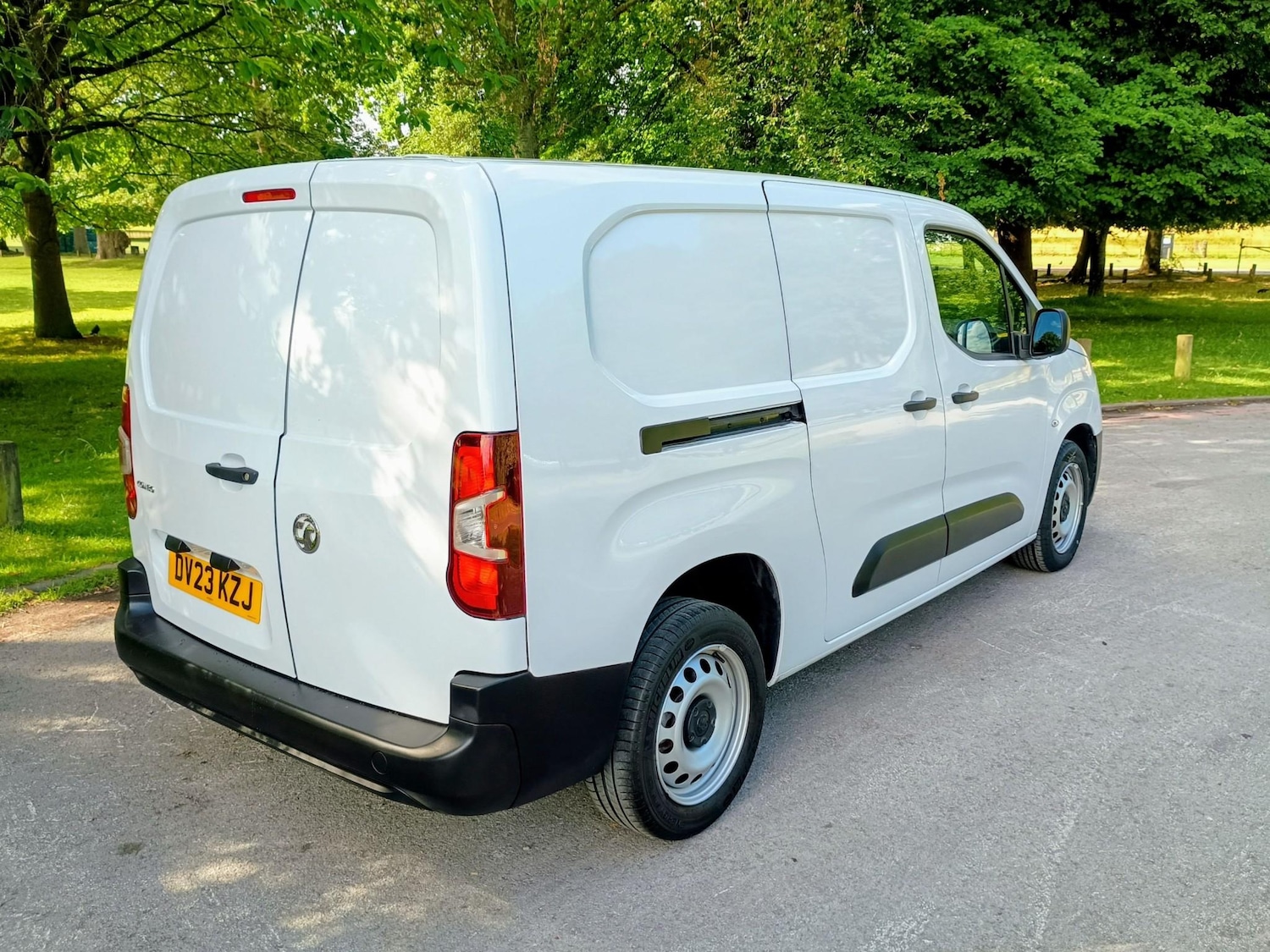 Used Vauxhall Combo 2023 for sale - 77275625: Photo 6