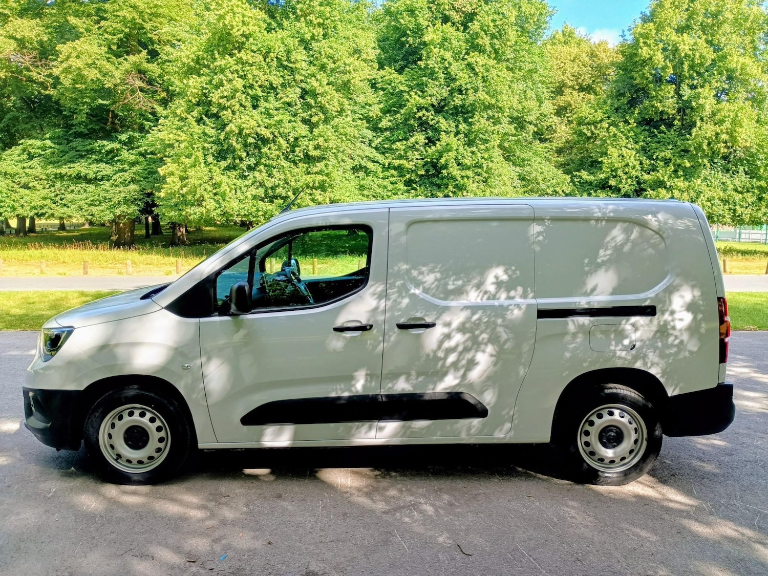 Used Vauxhall Combo 2023 for sale - 77275625: Photo 9