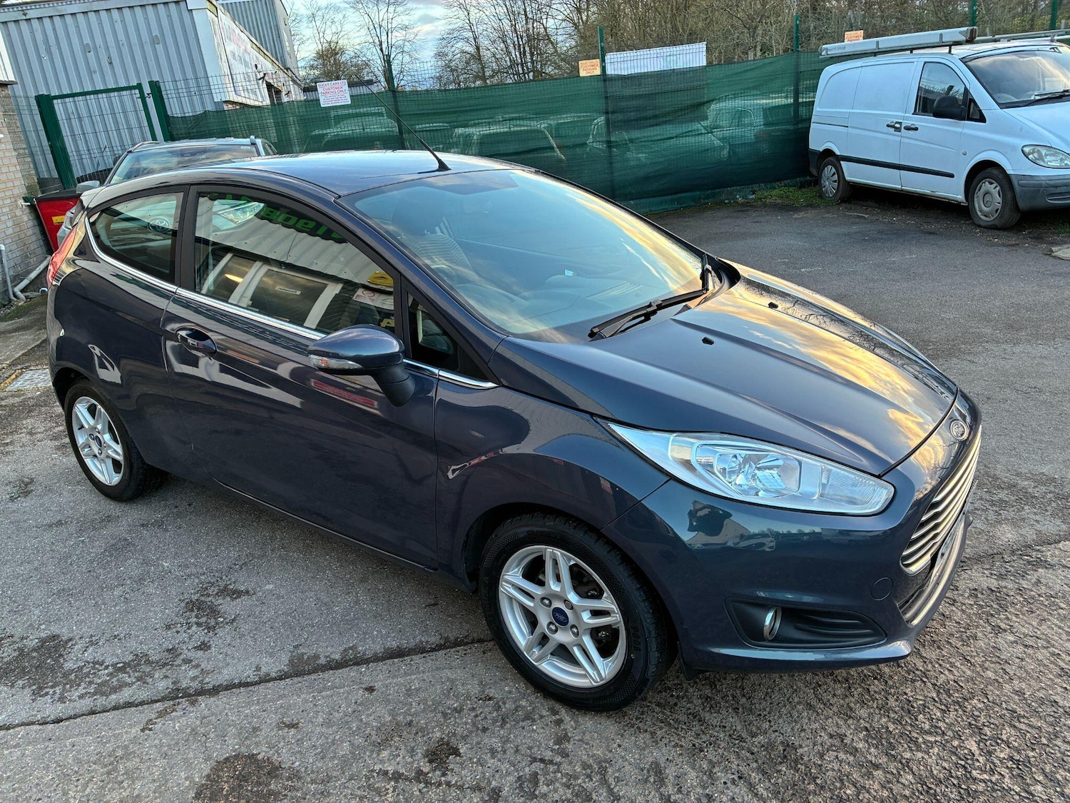 Used Ford Fiesta for sale - 77575332: Photo 2