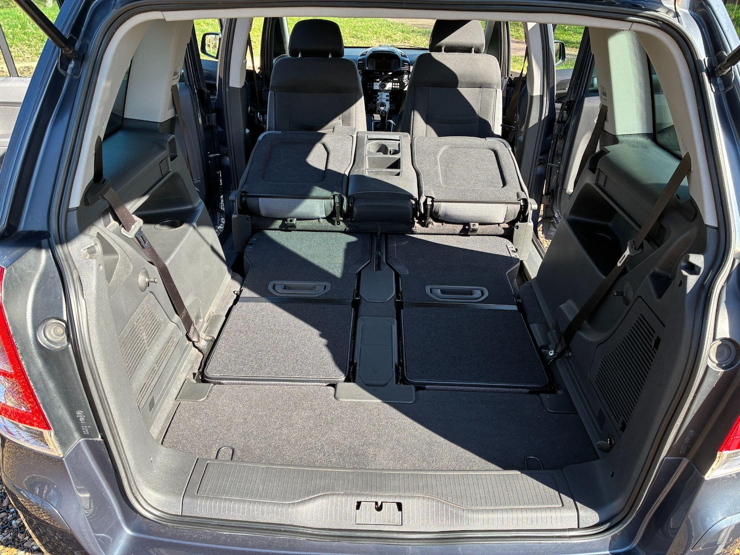 Used Vauxhall Zafira 2011 for sale - 77723741: Photo 18