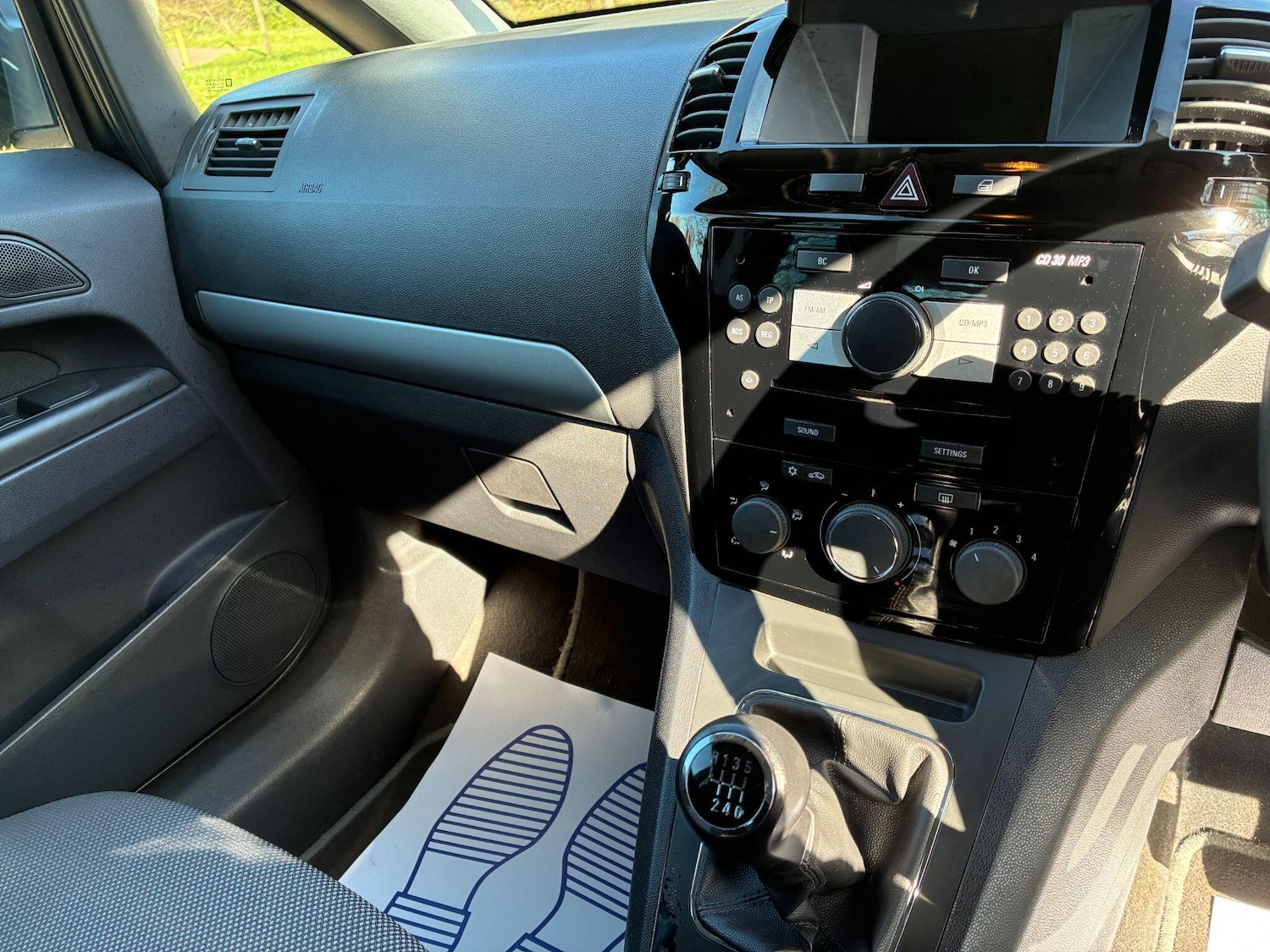 Used Vauxhall Zafira 2011 for sale - 77723741: Photo 25