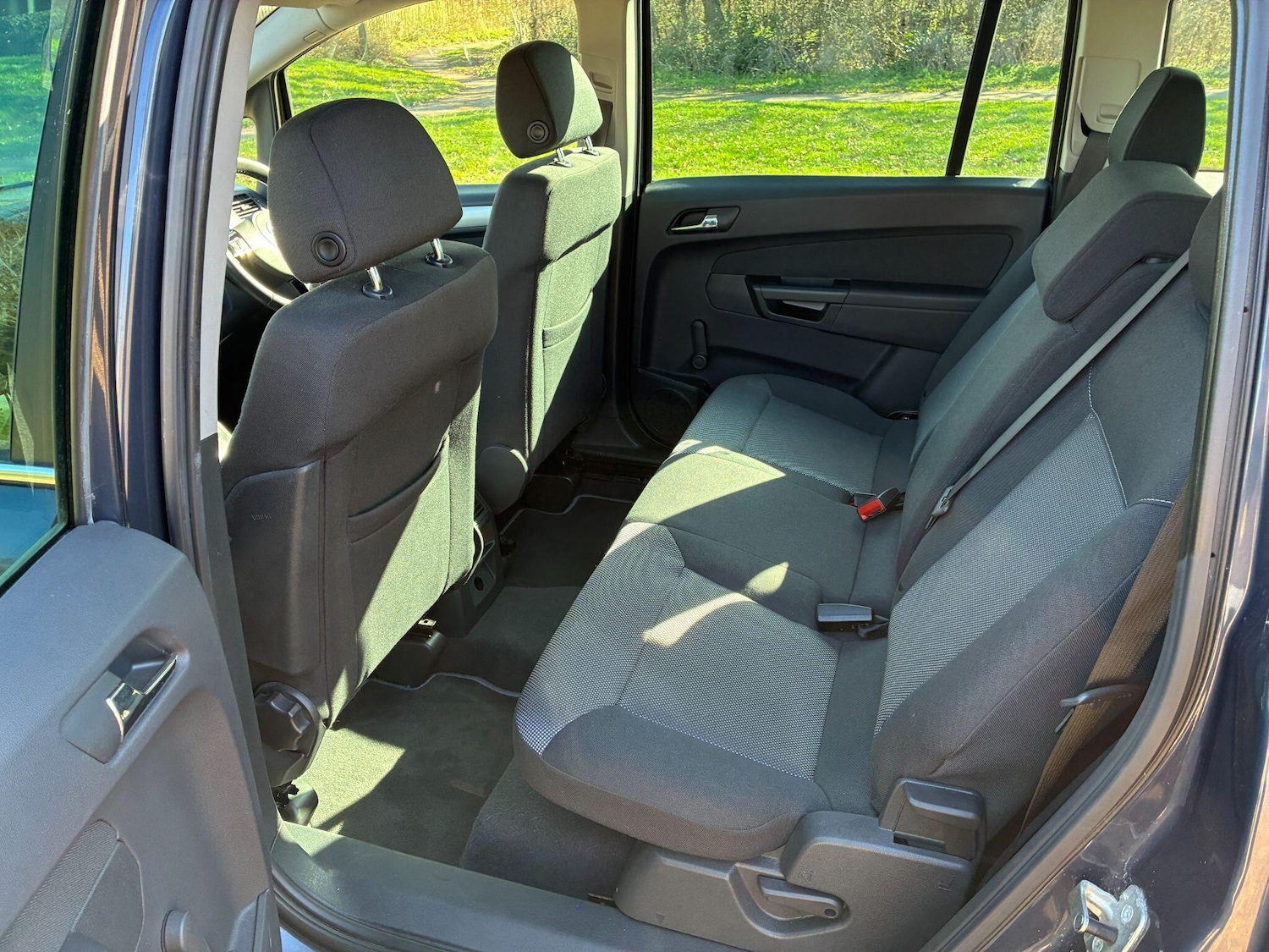 Used Vauxhall Zafira 2011 for sale - 77723741: Photo 8