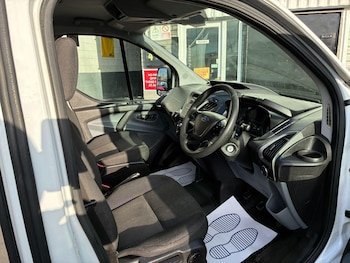 Used Ford Transit Custom 2017 for sale - 76688515: Photo