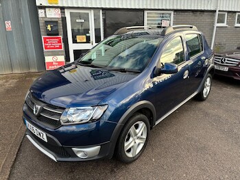 Used Dacia Sandero Stepway 2016 for sale - 77267521: Photo