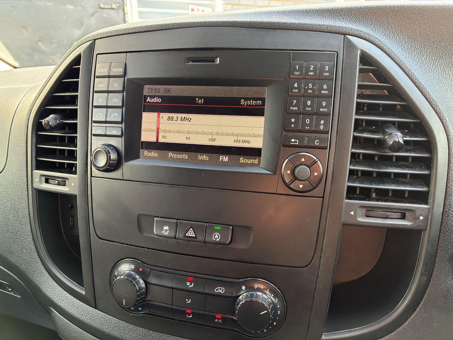 Used Mercedes-Benz Vito for sale - 77823925: Photo 11