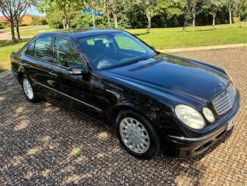 Used Mercedes-Benz E Class 2005 for sale - 78933557: Photo