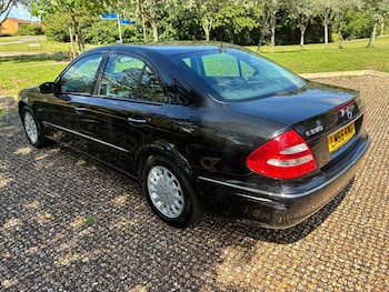 Used Mercedes-Benz E Class 2005 for sale - 78933557: Photo