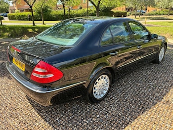 Used Mercedes-Benz E Class 2005 for sale - 78933557: Photo