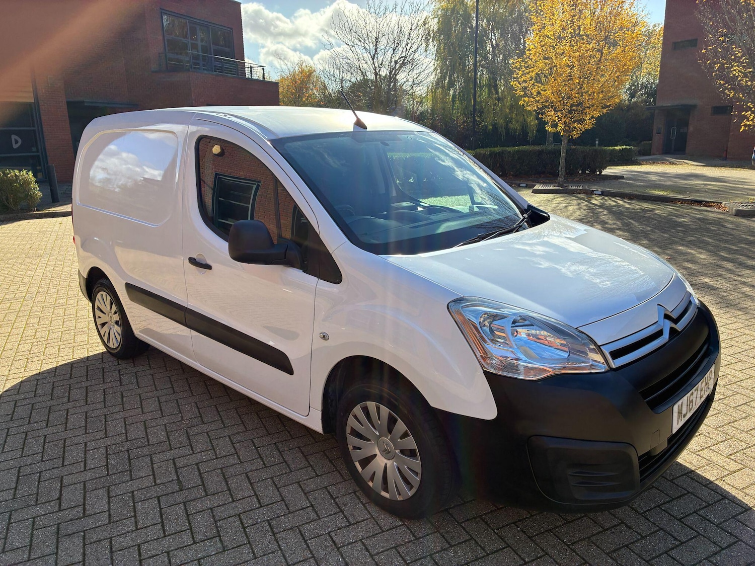 Used Citroen Berlingo 2017 for sale - 76440746: Photo 1