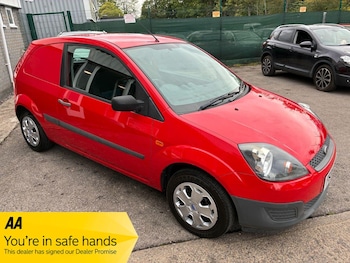 Ford - Fiesta Van