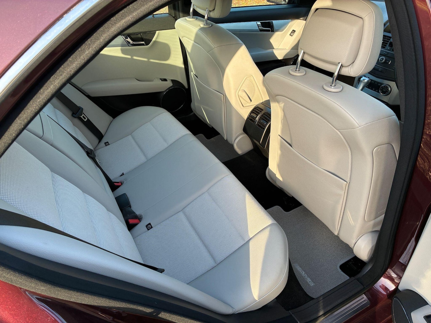 Used Mercedes-Benz C Class 2009 for sale - 76728316: Photo 10