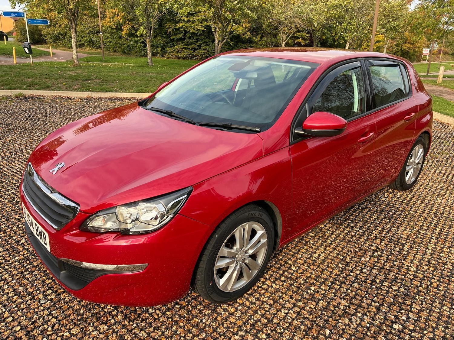 Used Peugeot 308 2015 for sale - 76138091: Photo 2