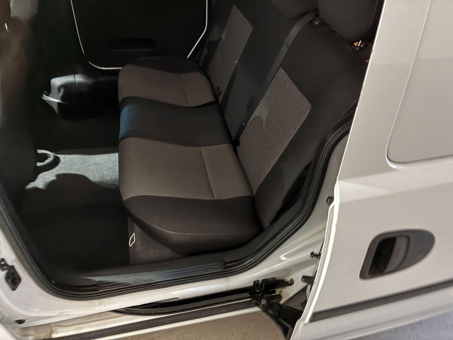 Used Vauxhall Combo 2011 for sale - 76561135: Photo 2