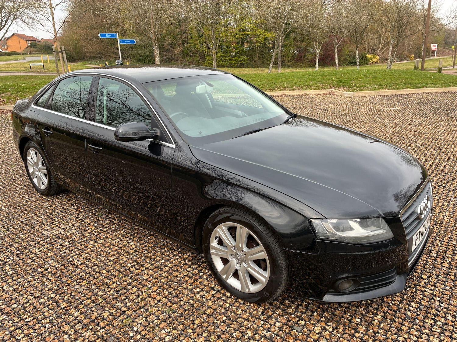 Used Audi A4 2010 for sale - 77993542: Photo 2