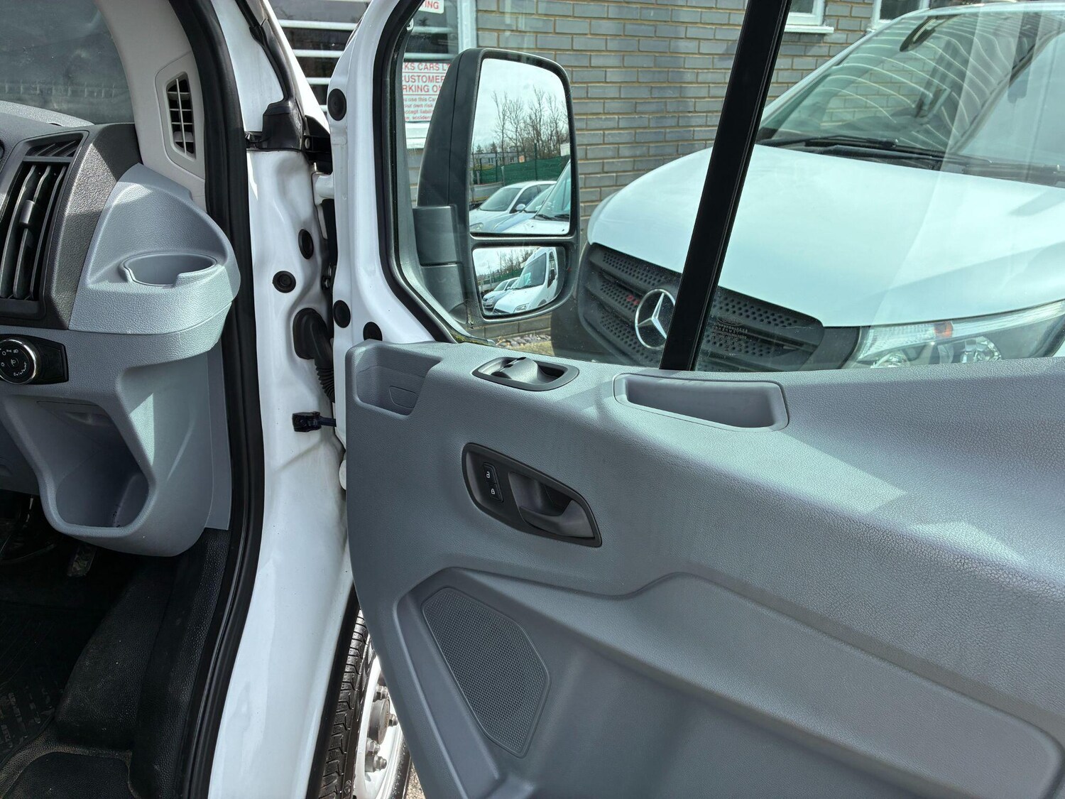 Used Ford Transit 2018 for sale - 77882537: Photo 11