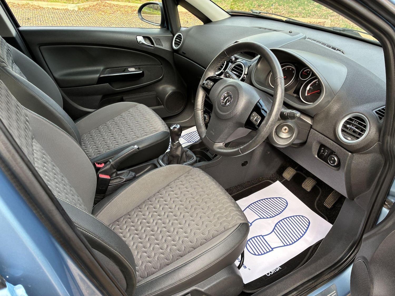 Used Vauxhall Corsa 2014 for sale - 77722739: Photo 3