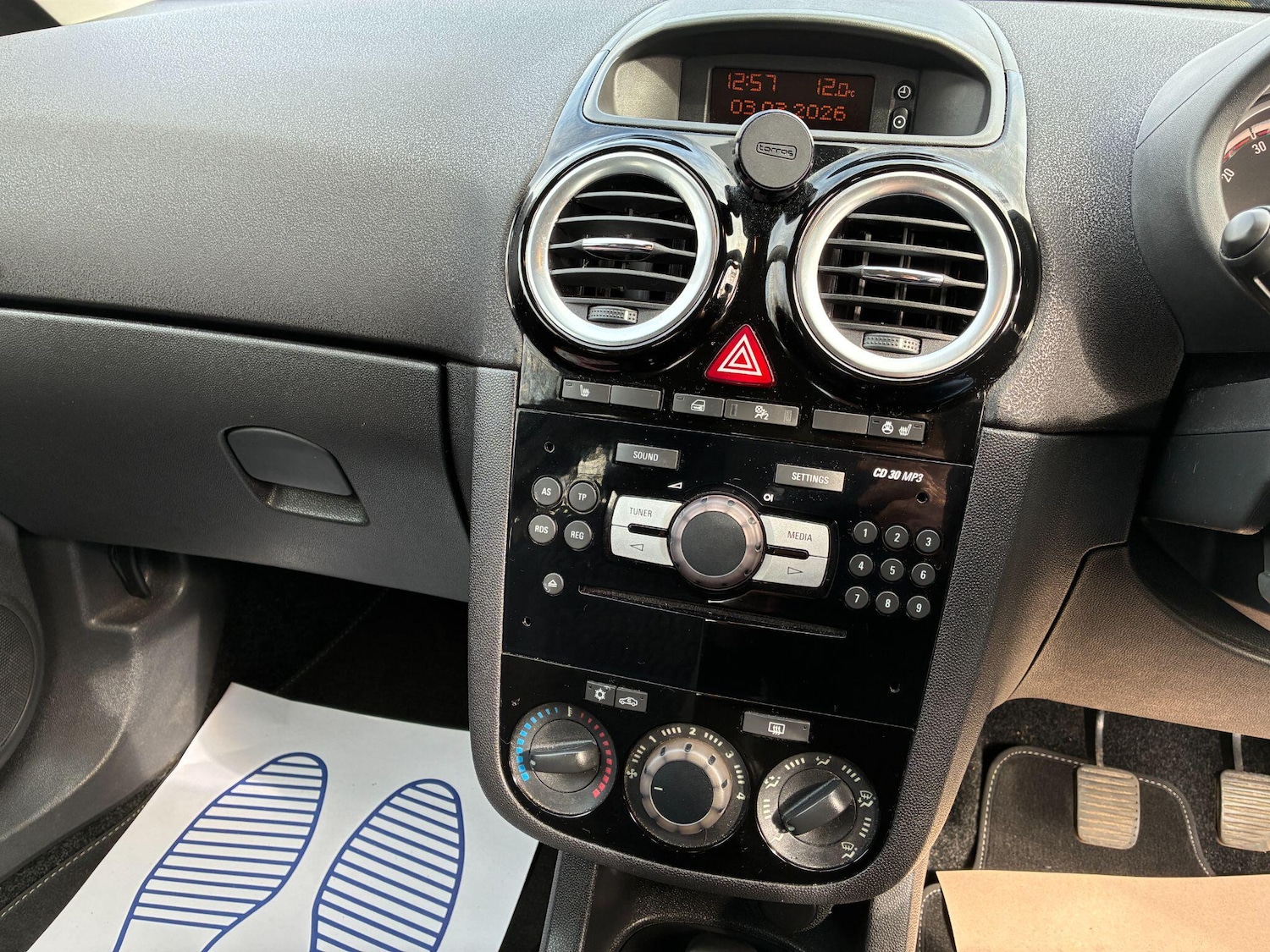 Used Vauxhall Corsa 2014 for sale - 77722739: Photo 8