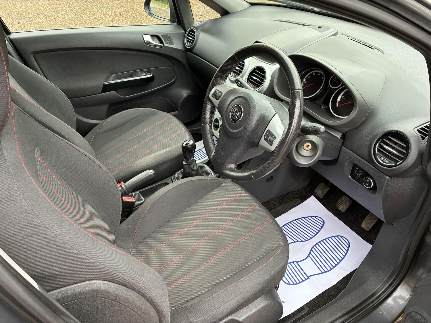 Used Vauxhall Corsa 2010 for sale - 77993547: Photo 9