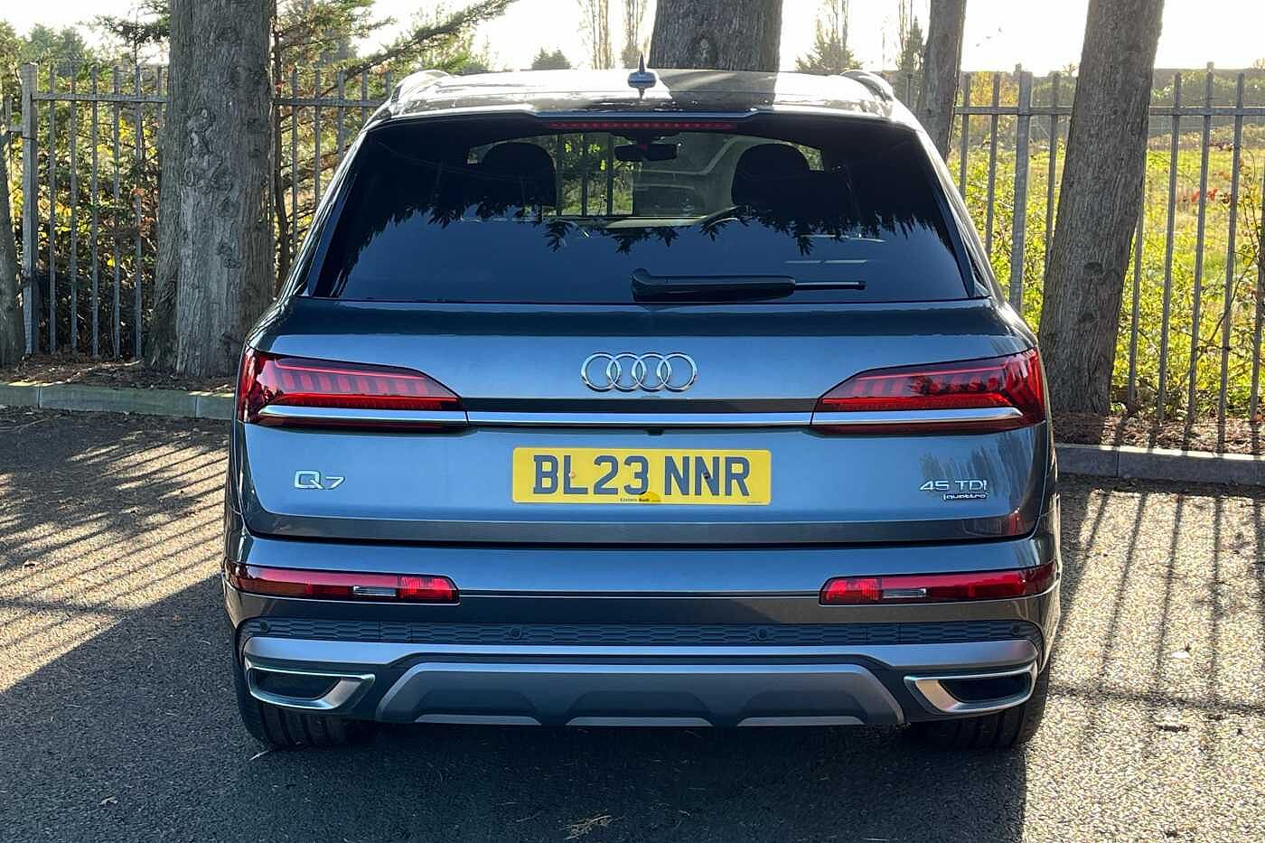 Used Audi Q7 2023 for sale - 76389676: Photo 11