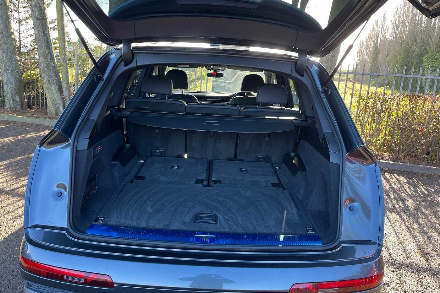 Used Audi Q7 2023 for sale - 76389676: Photo 12