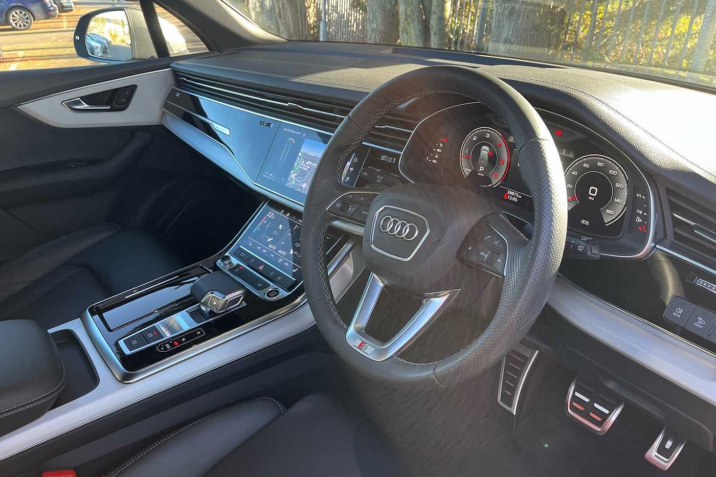 Used Audi Q7 2023 for sale - 76389676: Photo 6