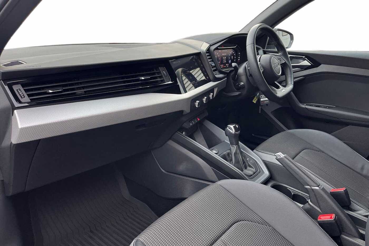 Used Audi A1 2023 for sale - 77124481: Photo 2