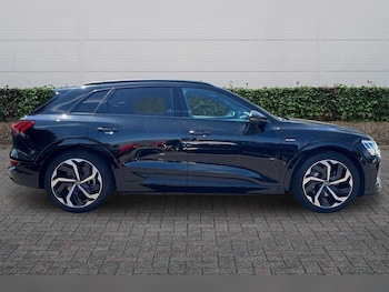 Used Audi e-tron 2023 for sale - 78959740: Photo