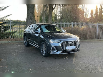 Audi - Q3