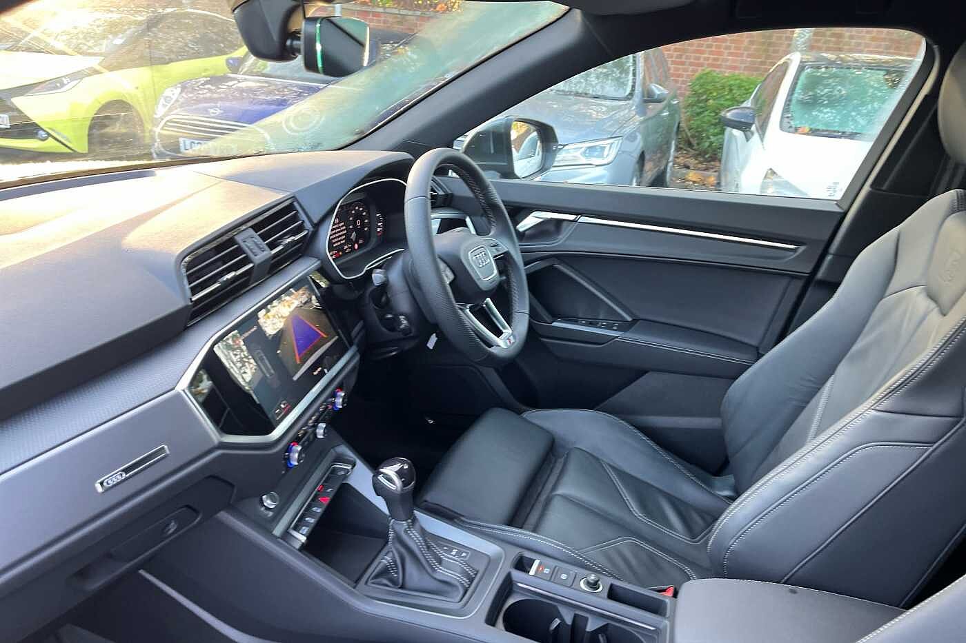 Used Audi Q3 2023 for sale - 76419902: Photo 2