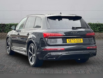 Used Audi Q7 2023 for sale - 77634430: Photo