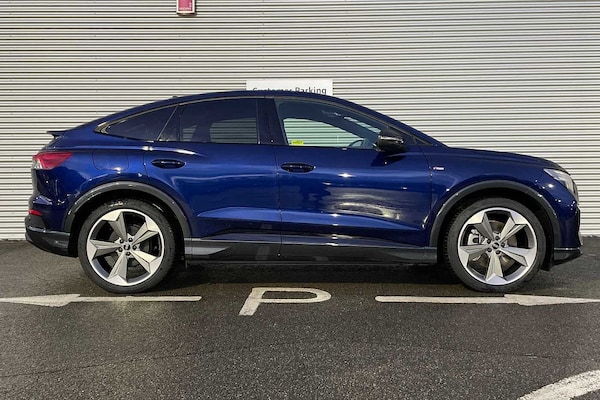 Used Audi Q4 e-tron 2023 for sale - 69598030: Photo 4