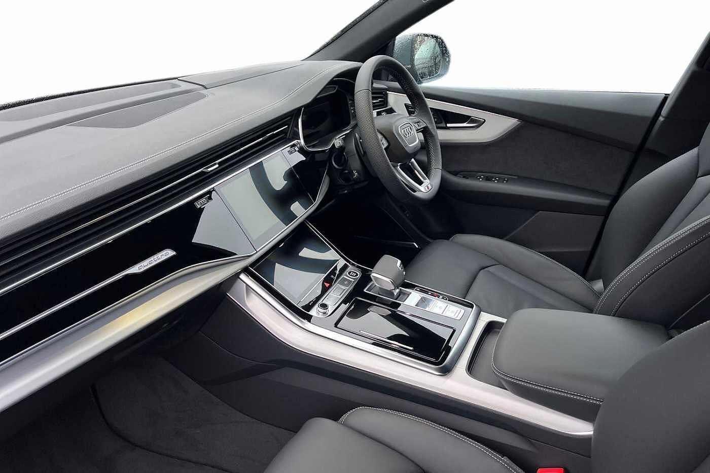 Used Audi Q8 2025 for sale - 77124606: Photo 2