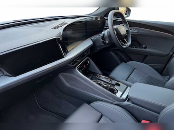 Used Audi Q5 2025 for sale - 76692730: Photo