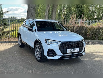 Audi - Q3