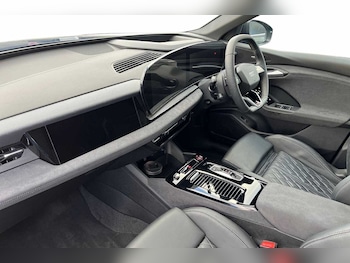 Used Audi Q6 e-tron 2024 for sale - 76800587: Photo